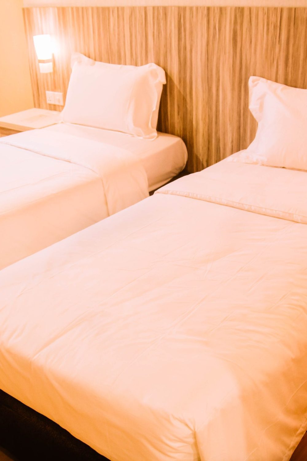 GOLDEN BAY ROOM-0566